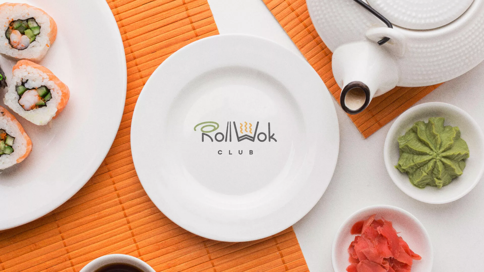 Разработка логотипа и фирменного стиля суши-бара «Roll Wok Club» в Сегеже